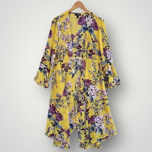 torrid Tops - 🎉5 for $45🎉 Torrid open top kimono women size M/L